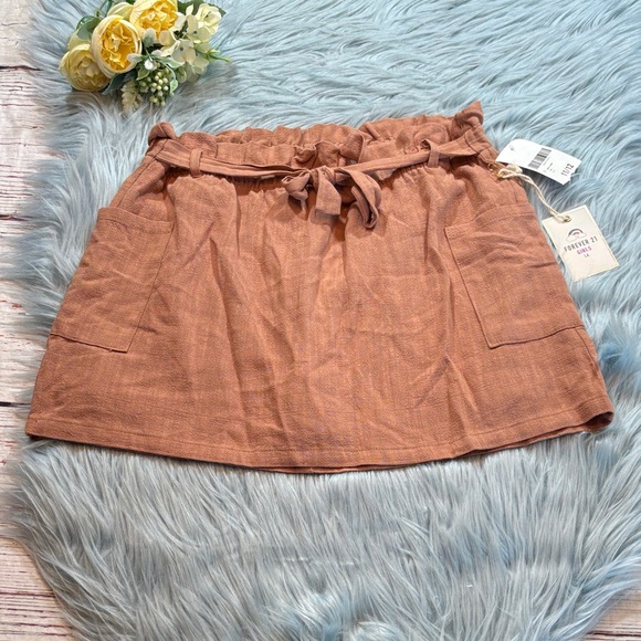 Forever 21 Other - NWT Forever 21 Girls Paperbag Skort Sz 11/12